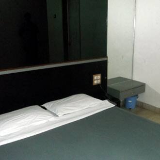 Hotel The Ambassador, Satara 2